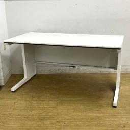コクヨ　iS　平机（スタンダードテーブル）　W1400サイズ　配線収納に配慮した設計がポイント　ホワイト　引き出し無し