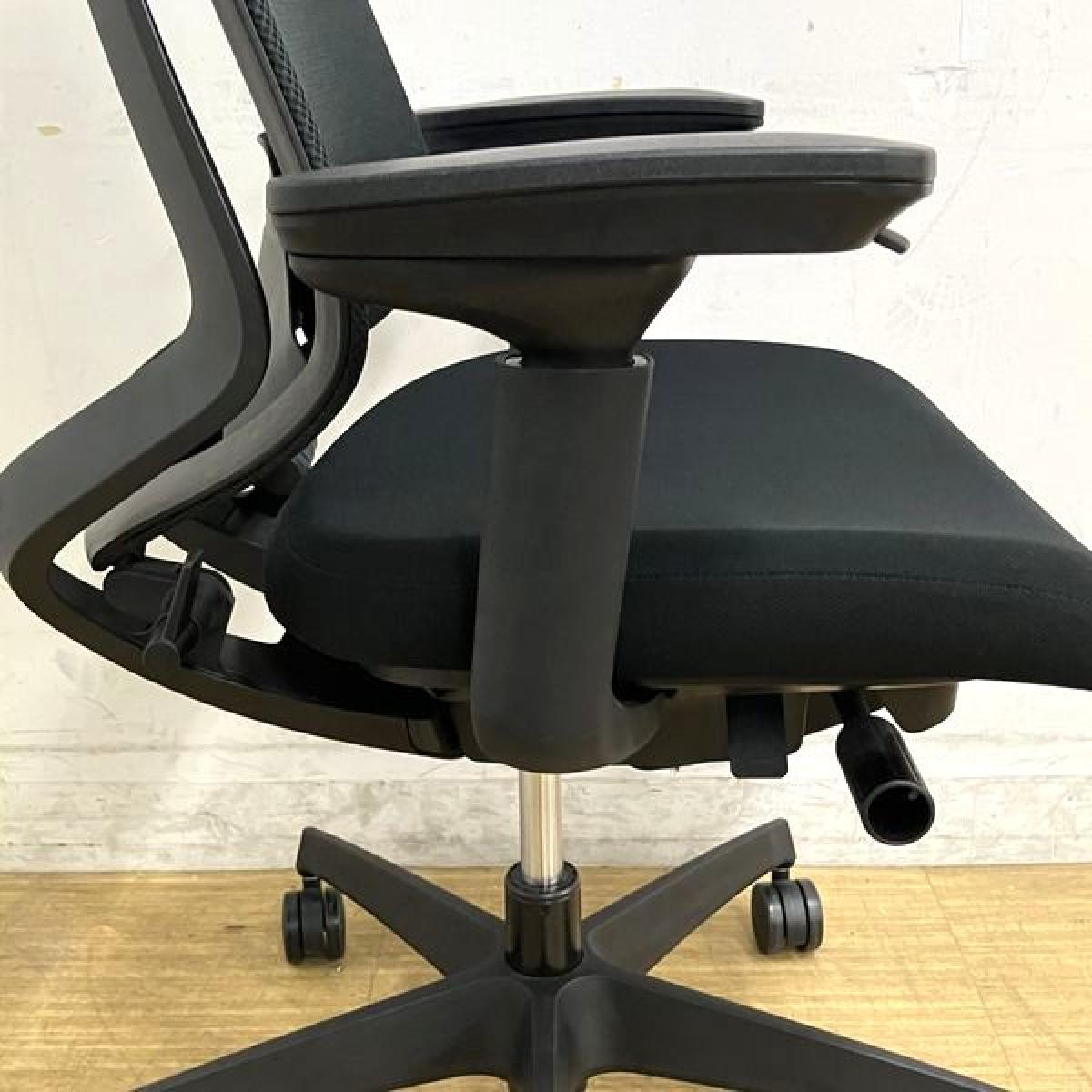 中古】デュオラ2 C08S-20M-BKE6E61 コクヨ/KOKUYO 肘付ハイバック 