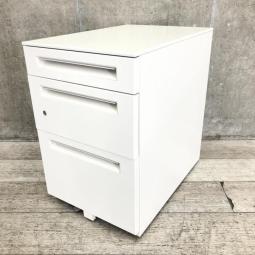 【大人気ロングセラー商品が入荷】■内田洋行 STシリーズ　3段ワゴン　/　ホワイトカラーでオフィスを明るく　/　入替やレイアウト変更にもおすすめです　/　オフィスバスターズ福岡博多店は全国対応可能です