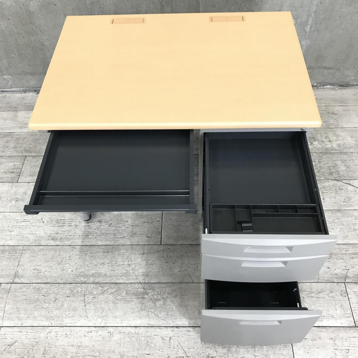 中古】CZN デスク CZN-107CA-WE94 イトーキ/ITOKI 片袖机 584099 
