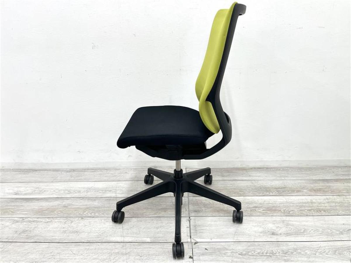 中古】エピオスチェア イトーキ/ITOKI 肘無ハイバックチェア 584106 