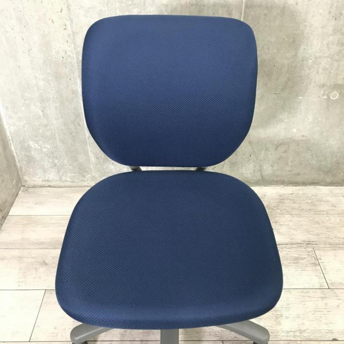中古】ヴィラージュチェア 8VC11A FVG7 オカムラ/okamura 肘無ロー