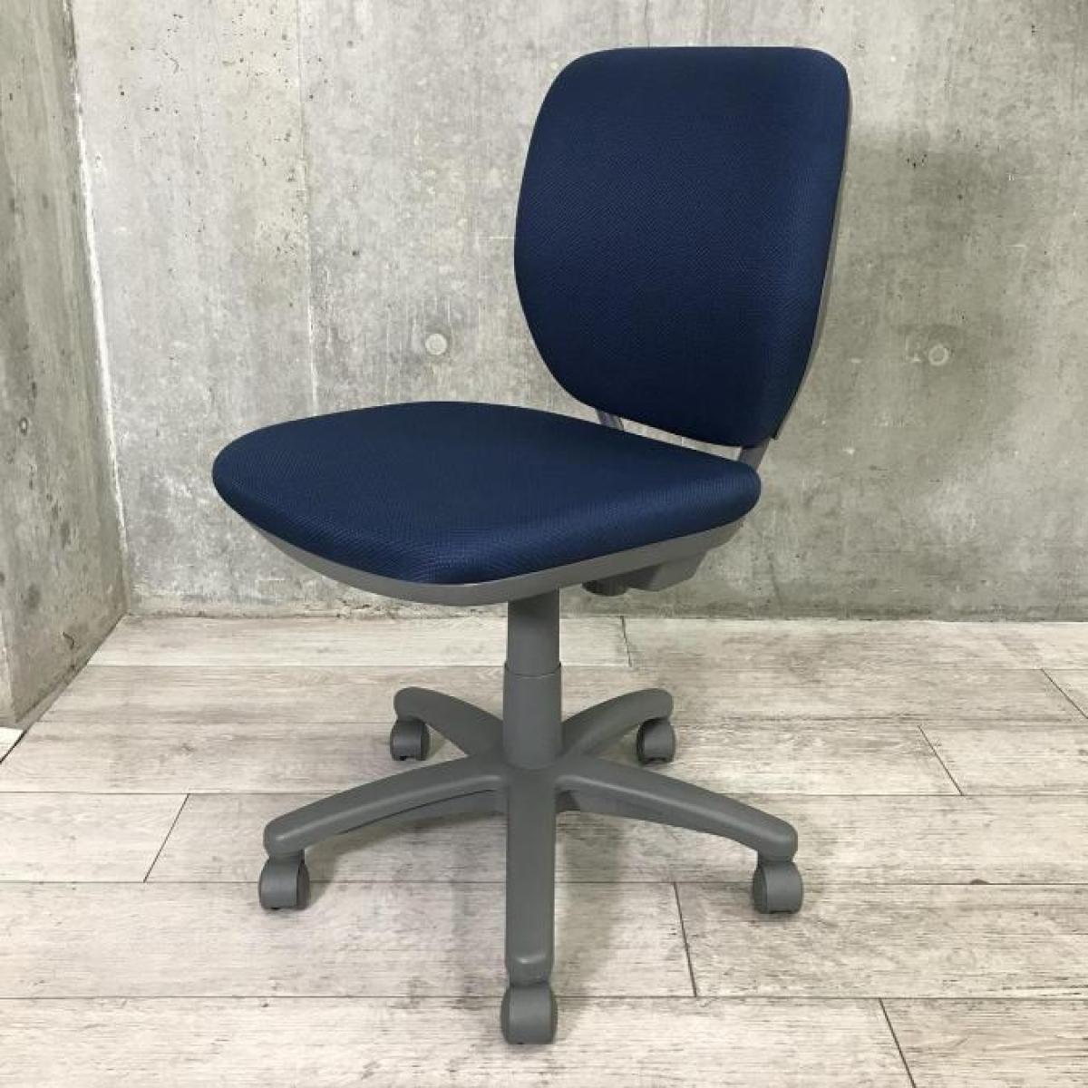 中古】ヴィラージュチェア 8VC11A FVG7 オカムラ/okamura 肘無ロー 