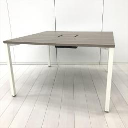 【シンプルで洗練されたデザインが特徴のミーティングテーブル・ワークテーブル！】■オカムラ（okamura）製　アプションフリー（aption Free）　W1200×D1200×H720mm　■配線カバー付き　■木目ナチュラル