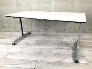 【キャスター付で移動もらくらく！手元でロックが可能でスマート！】■オカムラ製　インターアクトシリーズ　ミーティングテーブル　W1500×D750×H720mm　■キャスター付　■ホワイト