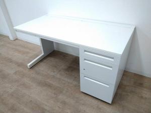 【定価約14万円】【広々使用可能な横幅1400ｍｍサイズ人気のホワイトカラー】■内田洋行製　スカエナ　片袖机