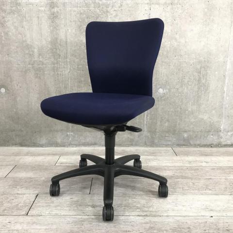 【中古】カロッツァチェア CK34ZR FS19 オカムラ（okamura） 肘無ローバックチェア