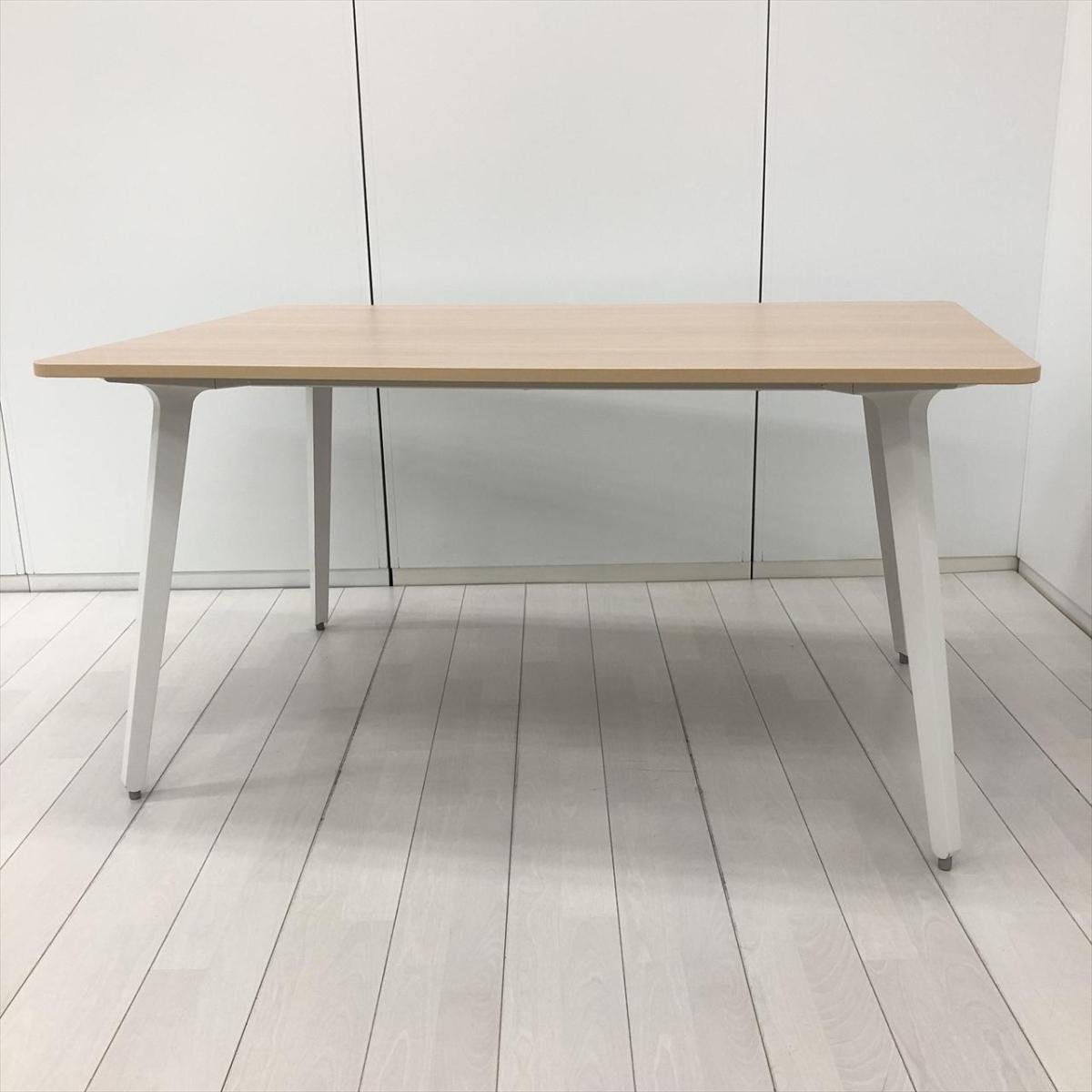 【シンプルだから、空間を選ばない！ウチダの定番ワークテーブル！】 ■ウチダ（内田洋行）製　レムナ（LEMNA）シリーズ　ワークテーブル　ミーティングテーブル　角テーブル　■W1400×D900×H720mm　■天板：木目ナチュラル/ホワイト脚
                        レムナ
                                    中古
            