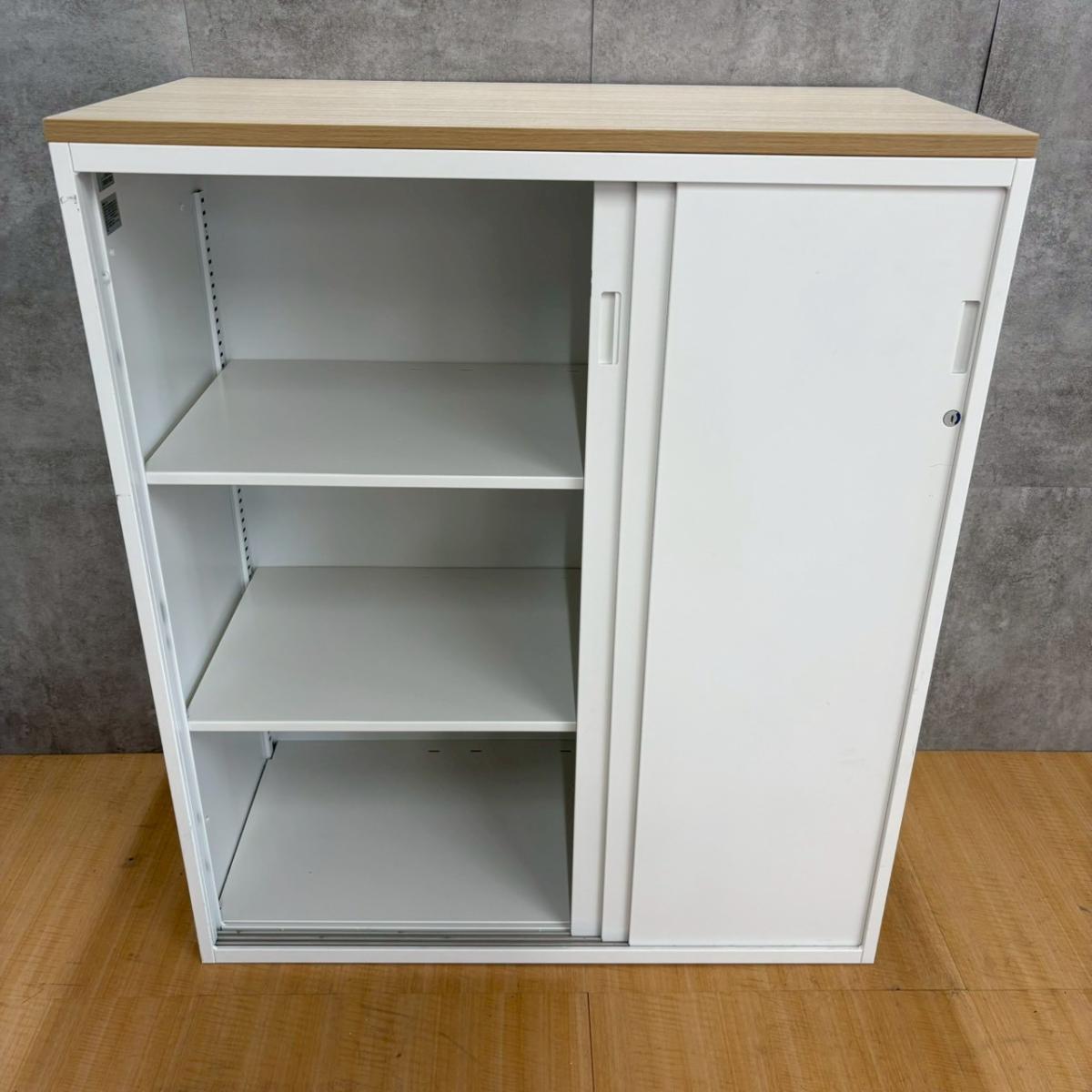 【中古オフィス家具在庫多数】中古美品 イトーキ　ITOKI　パンフレットスタンド型 4段書庫 スチール マガジンキャビネット カタログスタンド 書棚　スチール　検)事務机　オフィスチェア　ロッカー　ミーティングテーブル　応接ソファ 店舗 事務所 什器　美品多数　格安 中古オフィス家具在庫多数】中古美品 イトーキ ITOKI パンフレット
