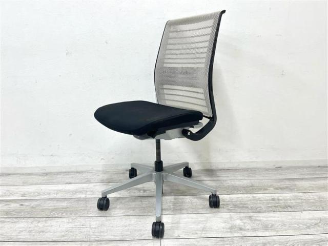 【中古】シンクチェア（旧モデル）  Steelcase（スチールケース） 肘無ハイバックチェア