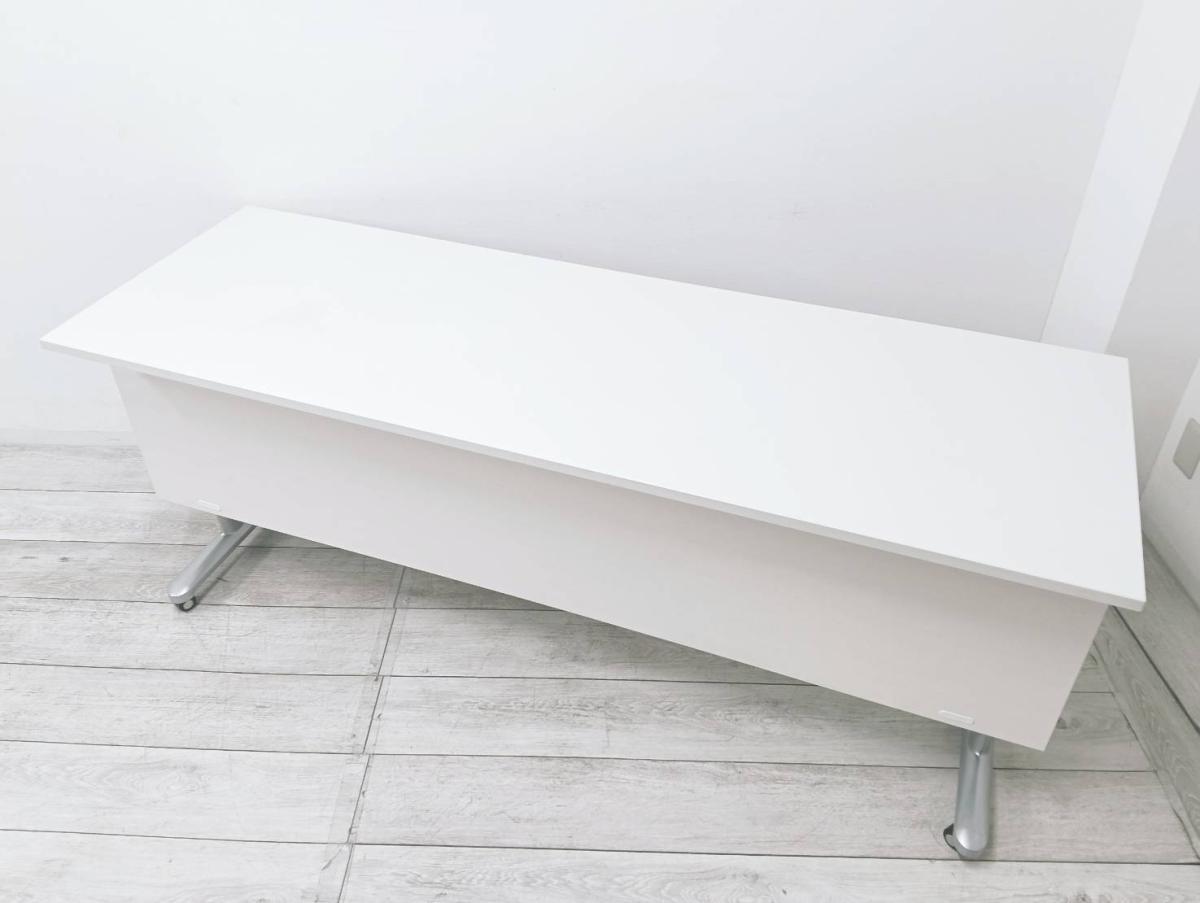 【定価約11万円】【ストッパー部材不足値引き商品】【３名使用におすすめの横幅1800ｍｍサイズのサイドスタックテーブル】■イトーキ製■ＨＥシリーズ■サイドスタックテーブル
                        その他シリーズ
                                    中古
            