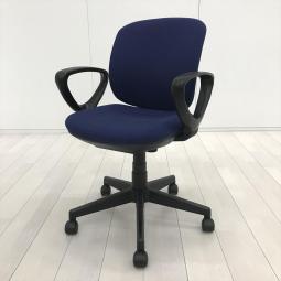 【定価約4万円】【シンプルなのに上質！フィット感が快適なコンパクトサイズのOAチェア！】■プラス(PLUS)製　プリセア(Presea)チェア　肘付　ローバック　■サークル肘　■ブルー×ホワイトシェル×ブラック脚　【弊社使用欄：A01070180】