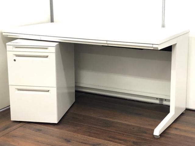 【中古】アドバンス  オカムラ（okamura） 片袖机