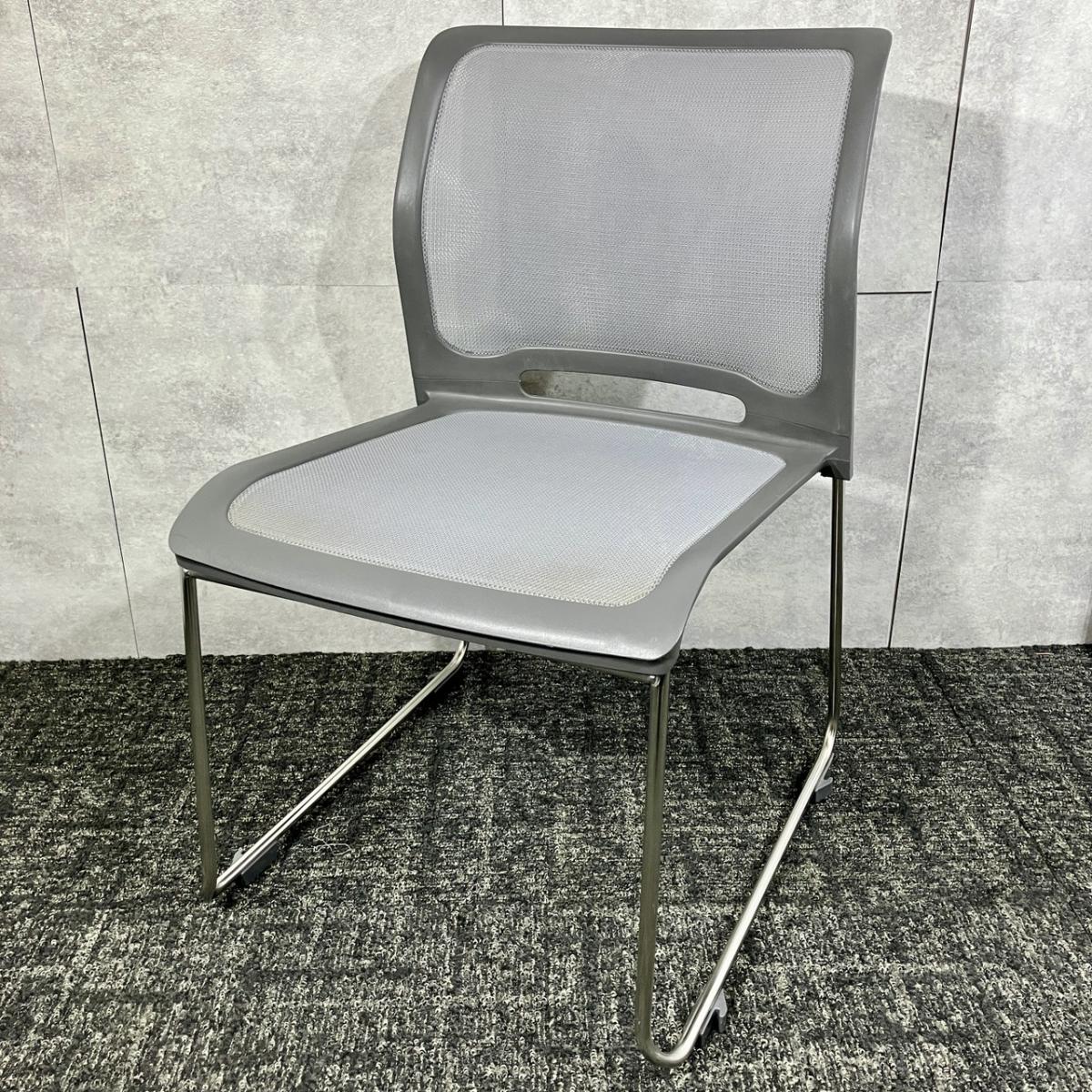 【8脚入荷！】■コクヨ 会議チェア　/　軽量設計で安定性〇　/　重ねて収納だから保管場所最小限に　/　オフィスバスターズ福岡博多店は全国対応可能です
                        CK-810 シリーズ
                                    中古
            