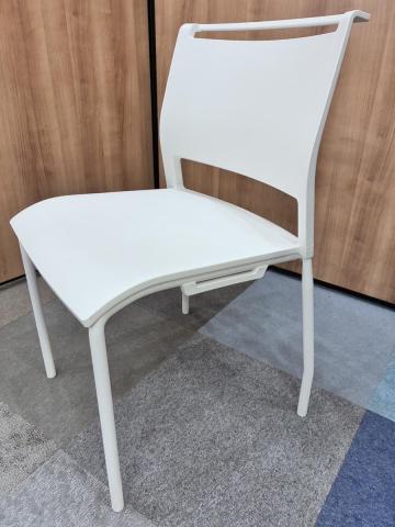 【中古】その他シリーズ TIPO-MA その他メーカー スタッキングチェア