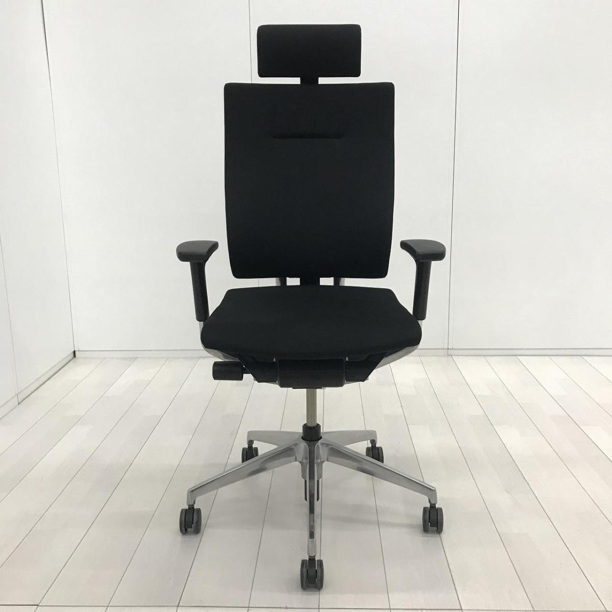 イトーキ　スピーナチェア　可動肘置き付き　事務椅子　黒『良品中古』　【リサイクルショップサルフ】 イトーキ スピーナチェア 可動肘置き付き 事務椅子 黒『良品中古