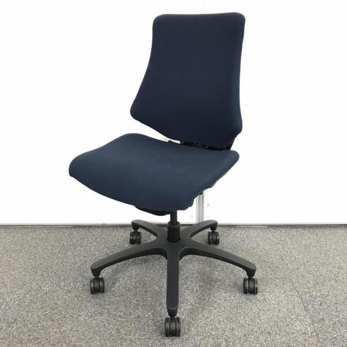 【在庫入替セール】■イトーキ(ITOKI)製　エフ(f)チェア　肘無　ローバック　クロスバックタイプ【A01038698】
                        エフクロス
                                    中古
            