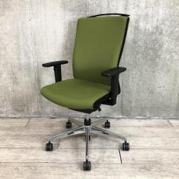 【在庫入替セール】【厚めのクッション生地とエアランバーサポート搭載による高品質な座り心地でデスクワークをサポート！】■コクヨ（KOKUYO）　プントチェア（PUNTO）　肘付き　ハイバック　■エアランバーサポート機能付　■可動肘・ハンガー付き　【A01041050】