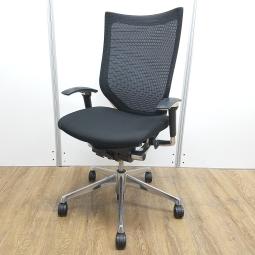 ★オカムラ製　バロン　ブラック　ブラックフレーム　肘付き　ハイバック　アジャストアーム※可動肘　背面メッシュ　ポリッシュ脚　硬めの座面が大人気！　国産メッシュチェアの代表格！　オフィスの執務室、会議室におすすめ！　肘付きハイバックチェア！！