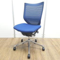 ★【T4】【商品入替のため、残り1脚限り】オカムラ製　バロン　ミディアムブルー　肘無し　ローバック　グラデーションサポートメッシュ　ポリッシュ脚　肘無しローバックチェア！！