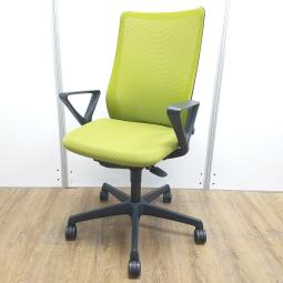★オカムラ製　フルーエント　グリーン　ブラックフレーム　肘付き　ハイバック　サークル肘※固定肘　背面メッシュ　腰まわりをしっかりホールド！　長時間作業も快適フィット！　肘付きハイバックチェア！！