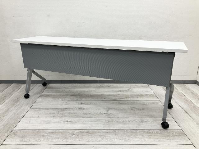 【中古】フラプター  オカムラ（okamura） スタックテーブル(長机/折りたたみ/会議用)