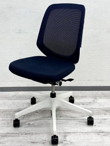 【中古】ノート メッシュ  イトーキ（ITOKI） 肘無ローバックチェア