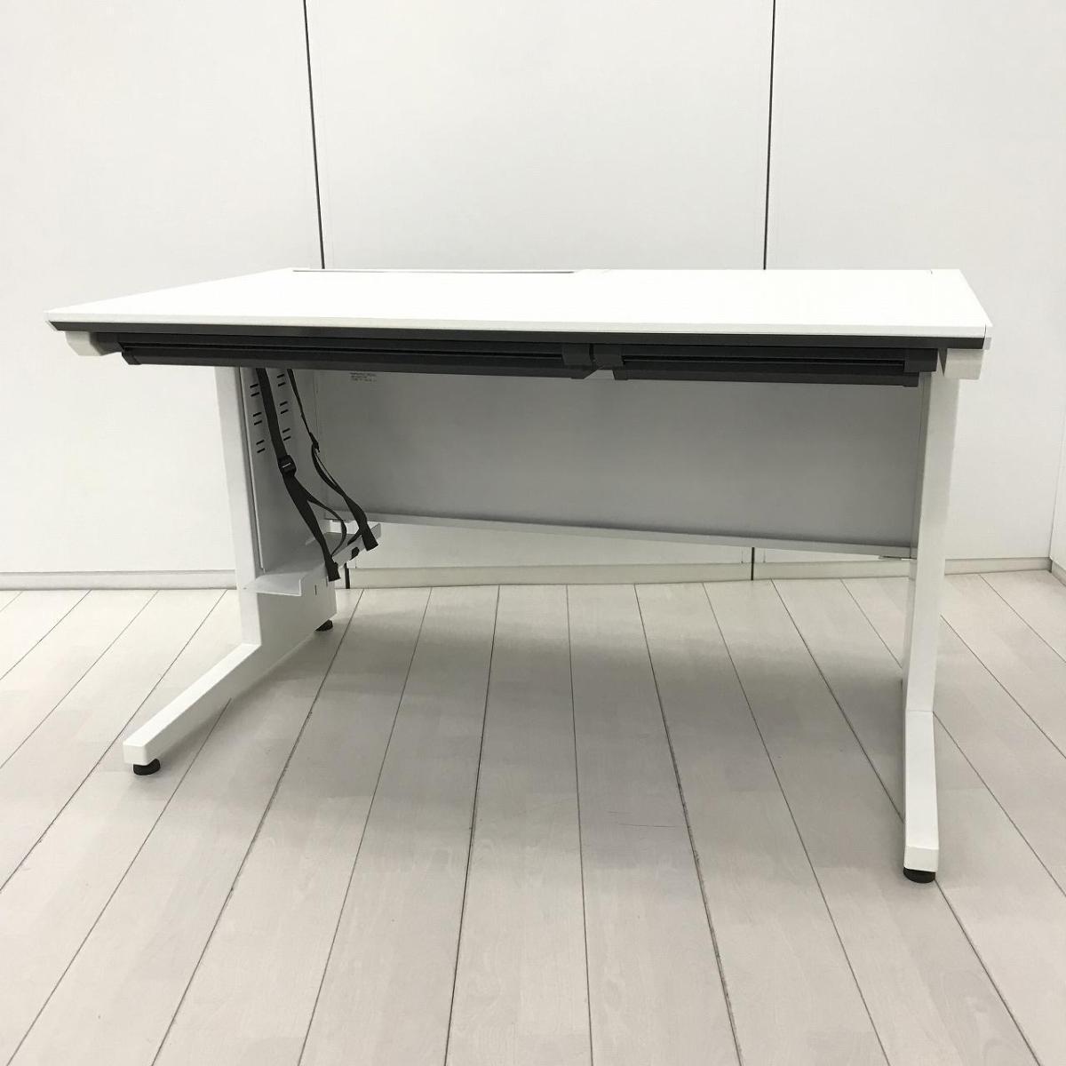 【人気のホワイトカラーの平デスク！定番の幅1200㎜サイズ！起業・移転・増員におすすめ！】■コクヨ(KOKUYO)製　アイエス(IS)シリーズ　平机　引き出し付き　W1200×D700㎜　■PCホルダー付き　■ホワイト【弊社使用欄：A01059737】
                        iSシリーズ
                                    中古
            