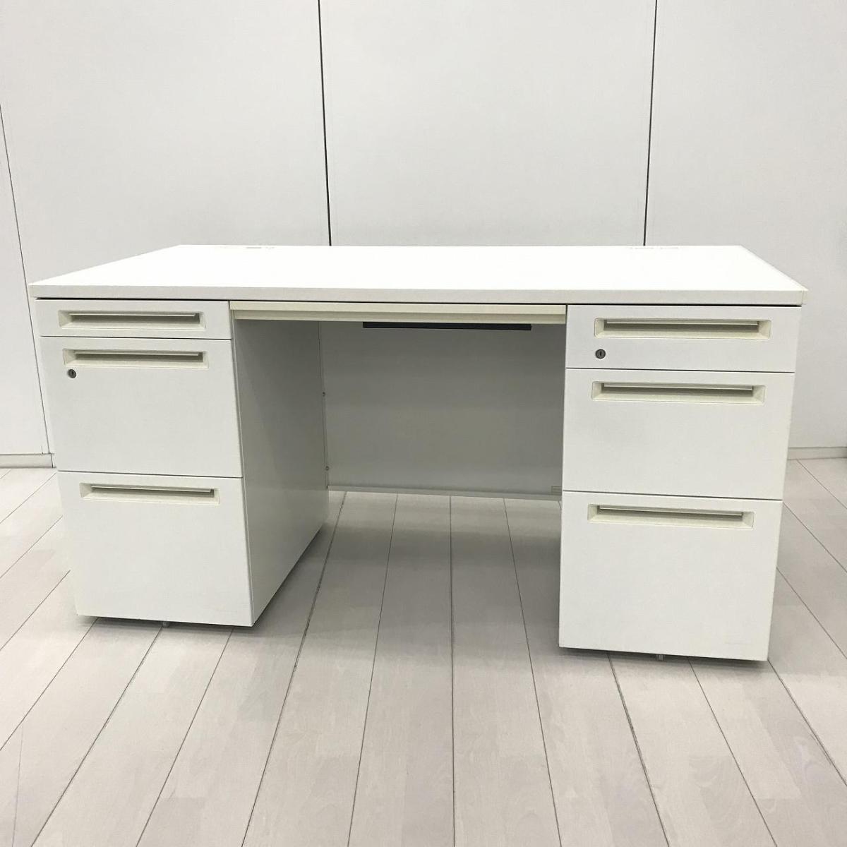 両袖タイプで収納たっぷり！幅1400㎜でワークスペースもしっかり確保！/オススメ(おすすめ) /人気商品【弊社使用欄：A01069898】■オカムラ（okamura）製　アドバンス（ADVANCE）　両袖机　引き出し付き　■W1400×D700×H720㎜　■シリンダー錠　■ネオホワイト
                        アドバンス
                                    中古
            