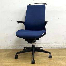 コクヨ　M4　ブラック　クロス：ブルー×シェル：ブラック　コートハンガー付き　固定肘　新感覚オフィスチェア