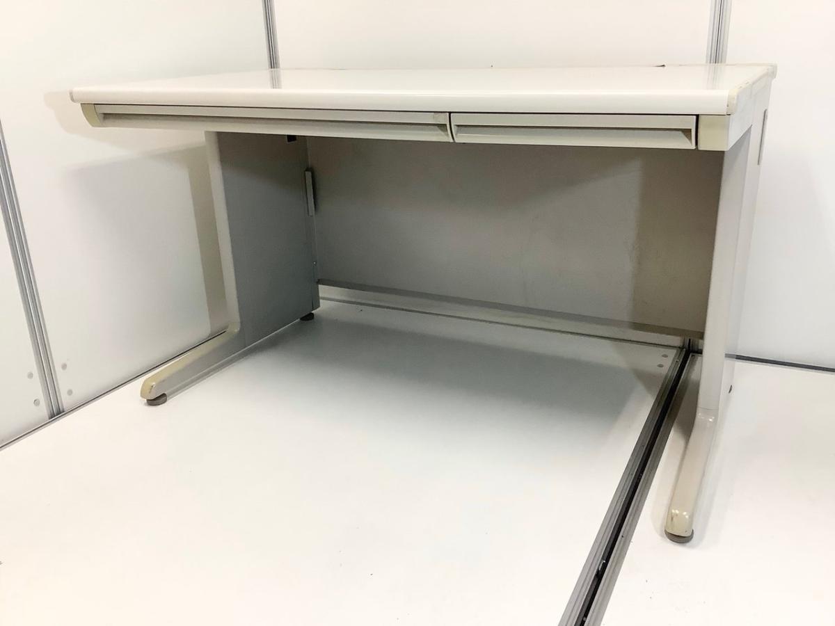 【部材部分に日焼け、使用感があるため特別価格にて！】
オカムラの誇る定番シリーズが入荷致しました！
■オカムラ_Okamura_SD-e_配線楽々　※日焼け有り、配線カバー無しのため特価品【AD】
                        SD-eシリーズ
                                    中古
            