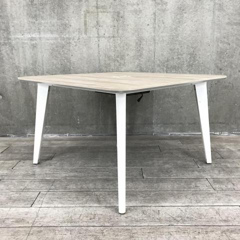 【中古】ライブス 3R1D1P MEP4 オカムラ（okamura） ミーティングテーブル（会議机）
