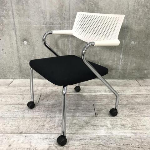 【中古】ビザロール  vitra（ヴィトラ） スタッキングチェア