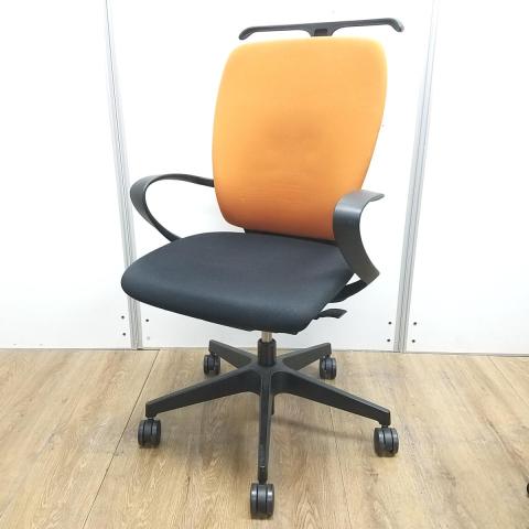 【中古】フルゴ  イトーキ（ITOKI） 肘付ハイバックチェア