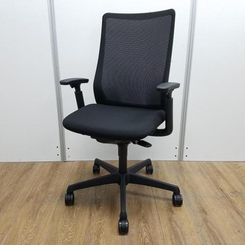 【中古】フルーエントチェア  オカムラ（okamura） 肘付ハイバックチェア