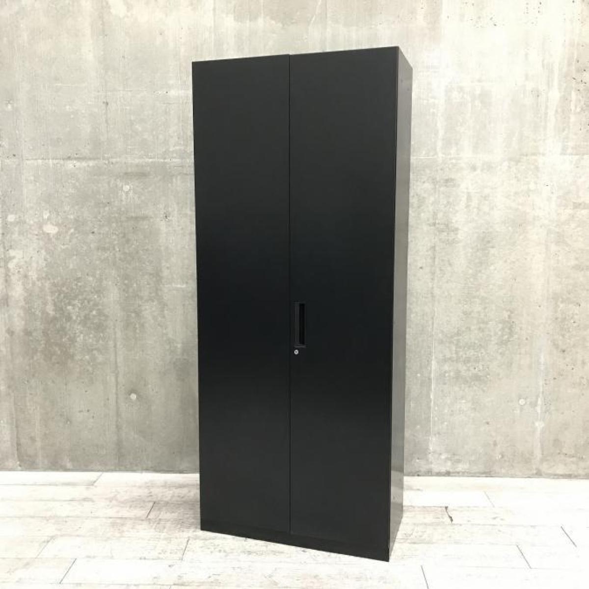 【珍しいブラックカラーの書庫がまとめて揃います！】【豊富な収納スペースでオフィス書類をスッキリ整理！】■エディアシリーズ　KOKUYO　両開き書庫　ハイキャビネット　W900×D450×H2150mm　■シリンダー錠　■ブラック【HU】【関東倉庫在庫品】【弊社使用欄A01070979/A01070848】
                        エディア
                                    中古
            