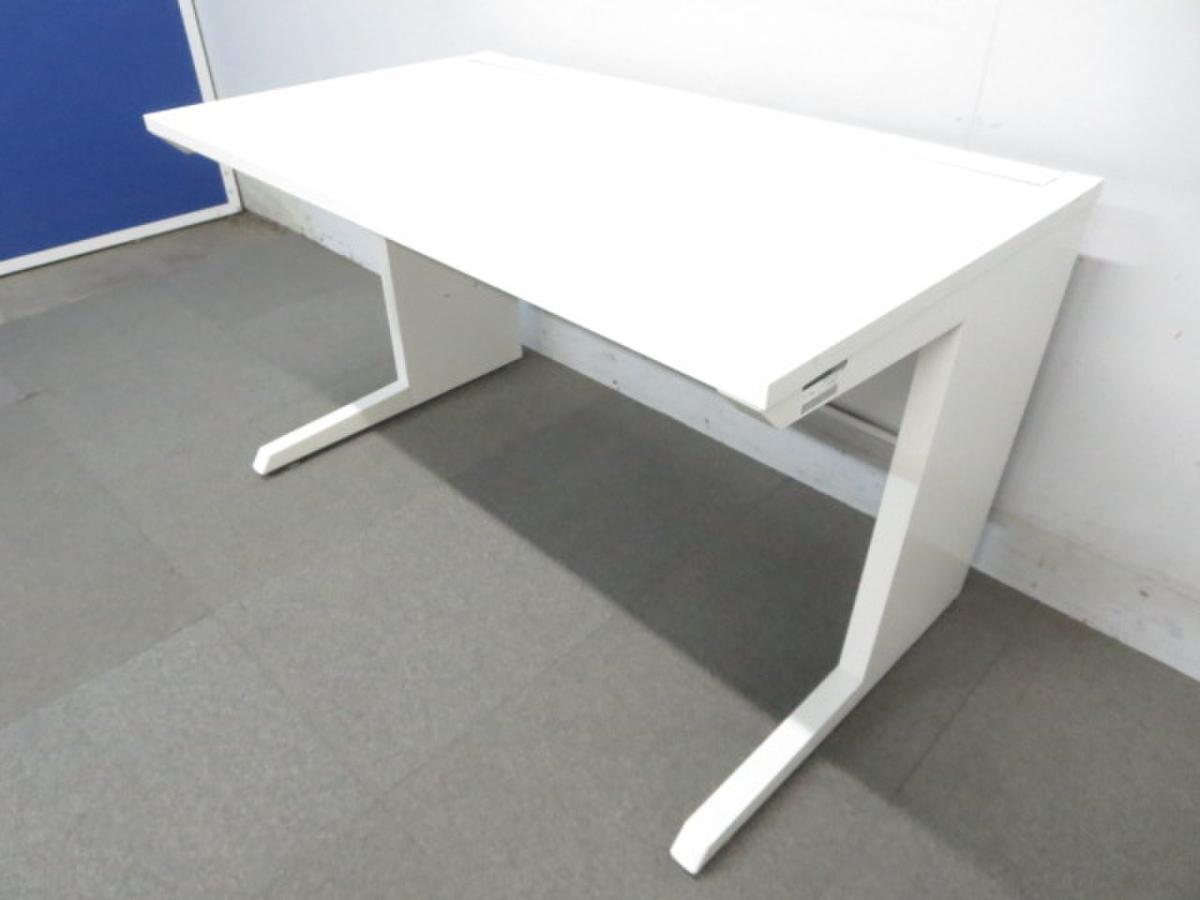 【使いやすさを追究したデザイン！】■イトーキ製　平デスク　W1200×D700×H720mm　ホワイト　引出無【ITOKI　CZR】
                        CZRデスク
                                    中古
            
