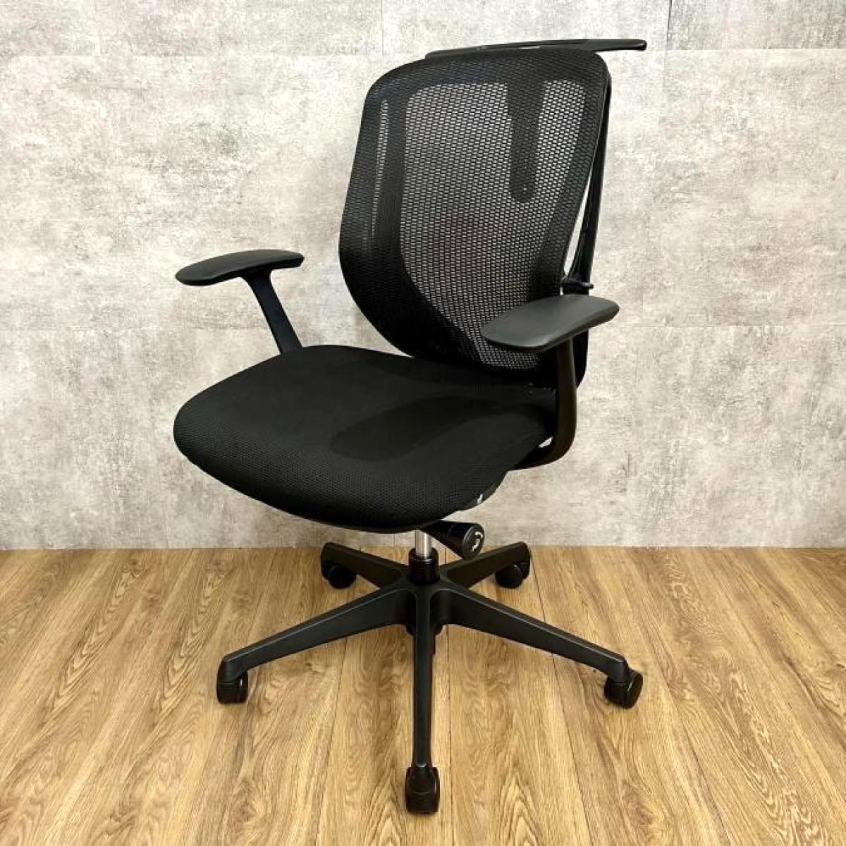 【いま人気のワーキングチェア！新感覚のオフィスシーティング！】■オカムラ　シルフィーチェア　肘付　ブラック　ハンガー付　背メッシュ　■まるで手を添えて包み込まれるような優しい座り心地！【Okamrua　Sylphy】 584954
                        シルフィーメッシュ
                                    中古
            