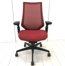 【スタイリッシュなデザインに心地よい座り心地！】■コクヨ　デュオラチェア　可動肘付　レッド　ブラックシェル　■様々な姿勢に柔軟にフィットする高機能ワーキングチェア！★8