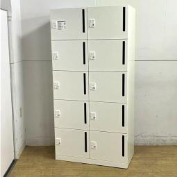 オカムラ　ピクスライン　10人用パーソナルロッカー　メールポスト付き　ホワイト　ダイヤル錠による安心感抜群の施錠管理　※暗証番号検索キーは別途作成可能