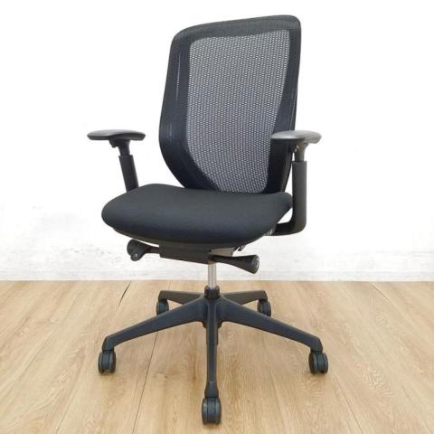 【中古】シルフィーメッシュ  オカムラ（okamura） 肘付ハイバックチェア