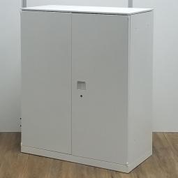 ★【T4】【商品入替のため、残り1台限り】【取っ手日焼け】オカムラ製　レクトライン　ホワイト　天板付　シリンダー錠　オフィスの書類をスッキリ整理！　取っ手がどの方向からでも開くマルチハンドル！　ローキャビネット　両開き書庫！！