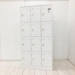 希少/レア/大人気　■コクヨ（KOKUYO）製　12人用（3列4段）パーソナルロッカー　W900×D515×H1790mm　■ダイヤル錠　■ホワイト