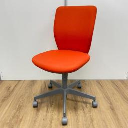 【在庫入替セール品!】ローコスト/ビタミンカラー/おすすめ ■コクヨ(KOKUYO)製 チェロ(CELLO)チェア 肘無 ローバック ■バーミリオンオレンジ×グレーシェル