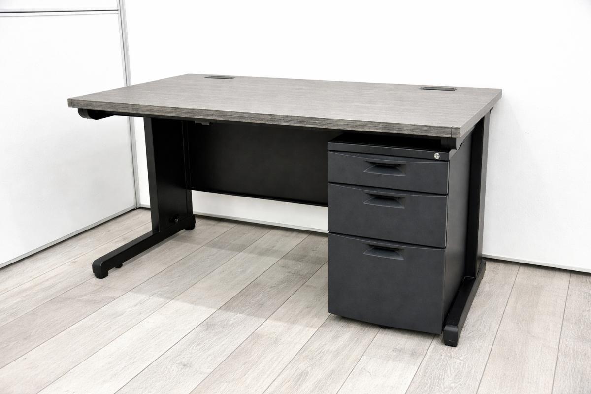 【大量注文も承ります！】スタイリッシュなブラックのデスクが入荷！今流行りの高級感あふれるダークトーンなおしゃれ家具！平机+3段ワゴンタイプ【AD】
                        その他シリーズ
                                    中古
            