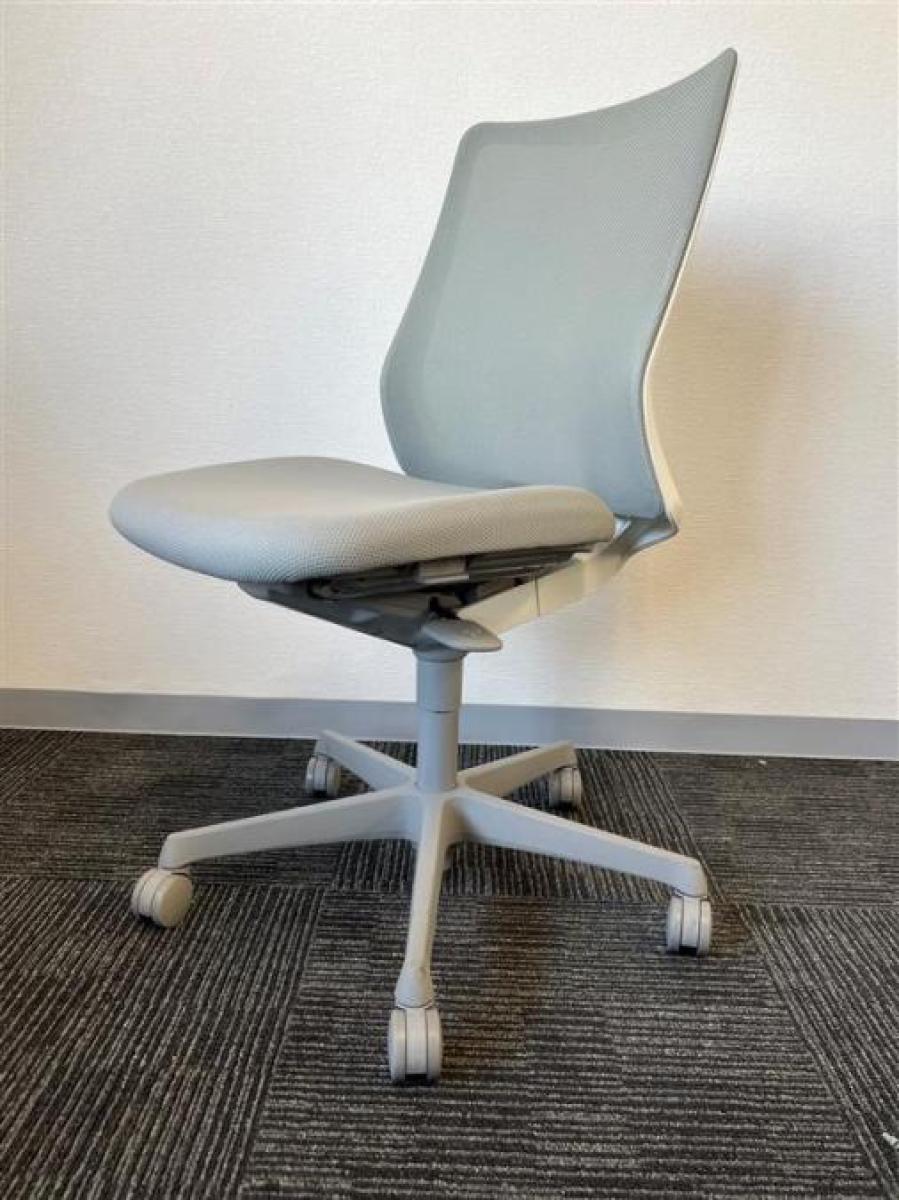 【大量在庫品】【残り40脚】オカムラ　フルーーエントチェア　ローバック　オカムラの人気シリーズが入荷
                        フルーエントチェア
                                    中古
            