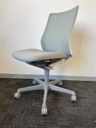 【大量在庫品】【残り40脚】オカムラ　フルーーエントチェア　ローバック　オカムラの人気シリーズが入荷