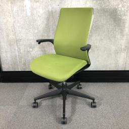 【定価約6万円】【手元でラクラク上下操作できます！】■コクヨ（KOKUYO）製　M4（エムフォー）チェア　肘付き　ハイバック　■固定肘　■リーフグリーン