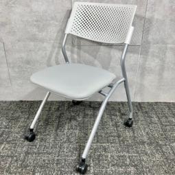 【コンパクト】【スタイリッシュ】【シンプル】　■内田洋行 FM-265　ネスティングチェア　/　グレー　/　　《オフィスバスターズ福岡博多店は、福岡を拠点として、日本全国へ中古オフィス用品・オフィス家具を提供しております》