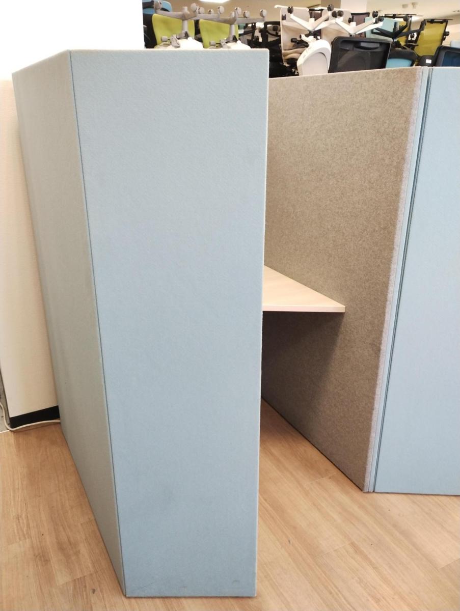 【右開口】【ワーカーの集中を高める省スペースなワークブース！高さ1520mmタイプ】■オカムラ(okamura)製　ドレープシリーズ（drape） 　テトラタイプ　1人用ブース 　ソロワークブース（W1000/D1000/H1520）　■色： 外装  グレー　内装  ベージュ　■ライトつき【ABW商材】【2603】弊社使用欄【A01068944】
                        ドレープ
                                    中古
            